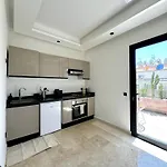 Maarif Picasso Studio & Private Terrace & Parking